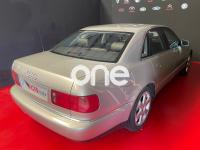 AUDI S8 2000