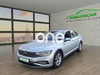 VOLKSWAGEN Passat 2021