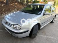 VOLKSWAGEN Golf 2000