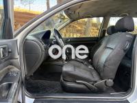 VOLKSWAGEN Golf 2000