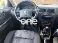 VOLKSWAGEN Golf 2000