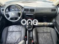 VOLKSWAGEN Golf 2000