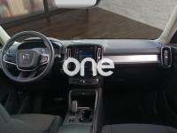 VOLVO XC40 2021