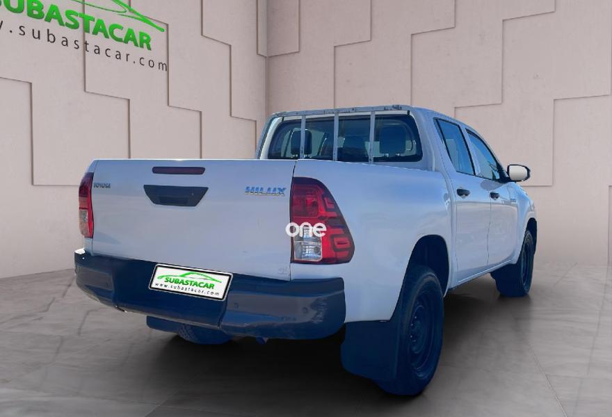 TOYOTA Hilux 2020