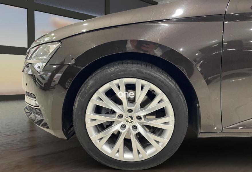 SKODA Superb 2021
