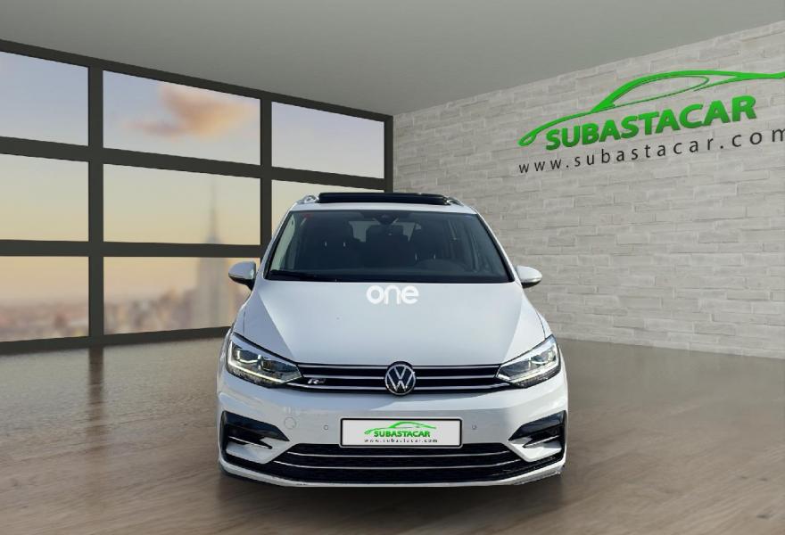 VOLKSWAGEN Touran 2021