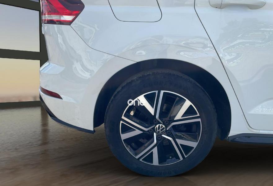 VOLKSWAGEN Touran 2021