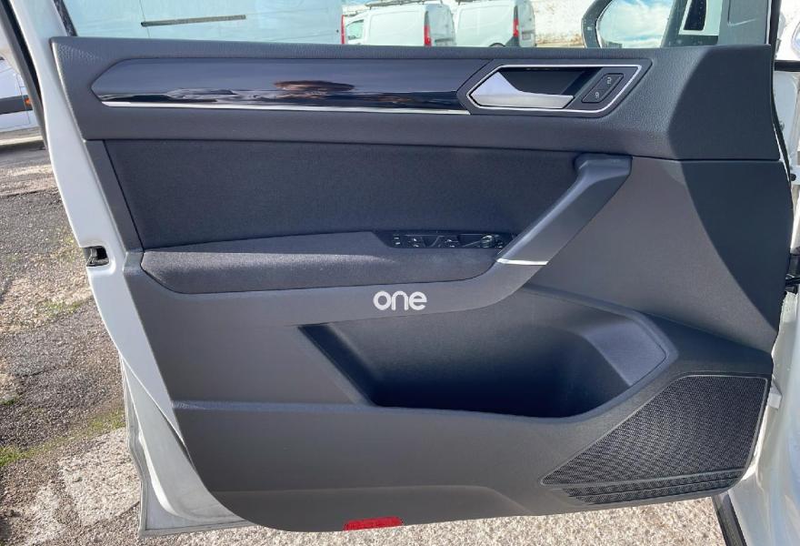 VOLKSWAGEN Touran 2021