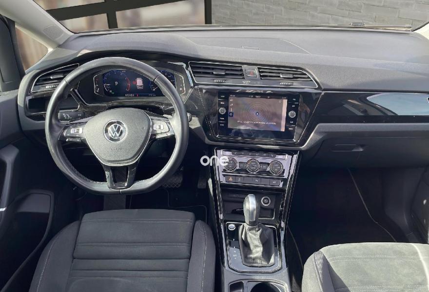 VOLKSWAGEN Touran 2021