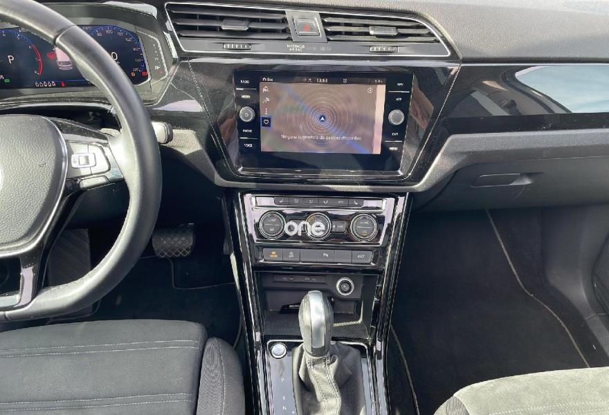 VOLKSWAGEN Touran 2021