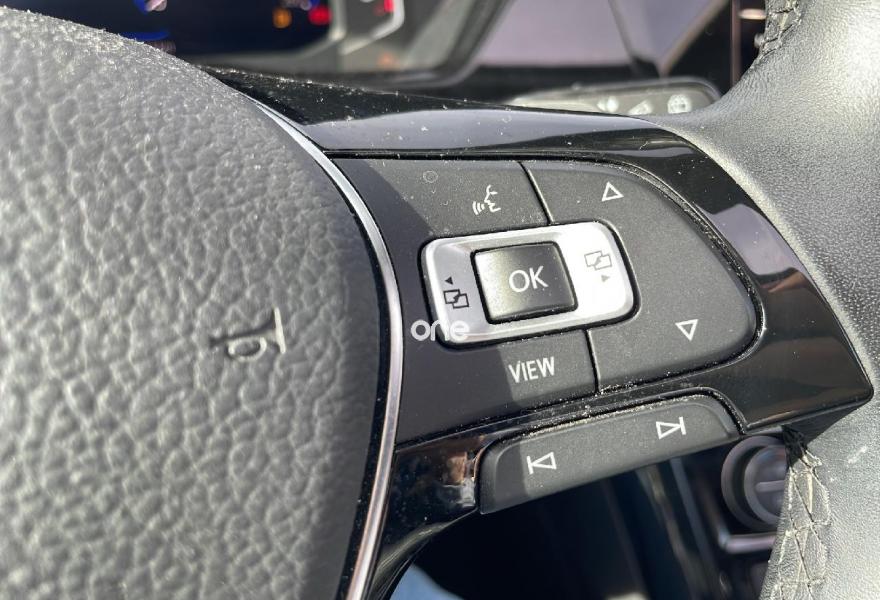 VOLKSWAGEN Touran 2021