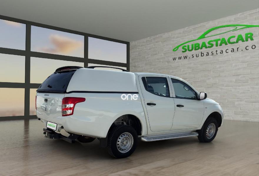 MITSUBISHI L 200 2019