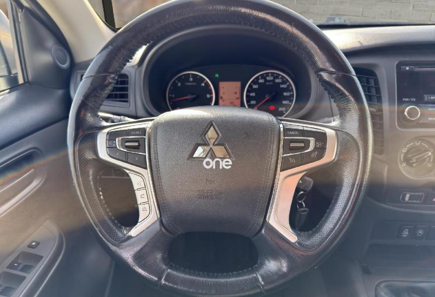 MITSUBISHI L 200 2019