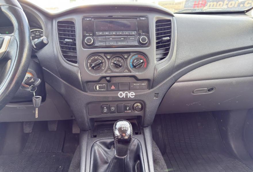 MITSUBISHI L 200 2019