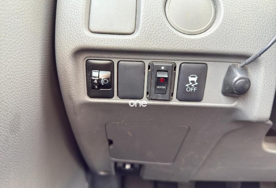 MITSUBISHI L 200 2019