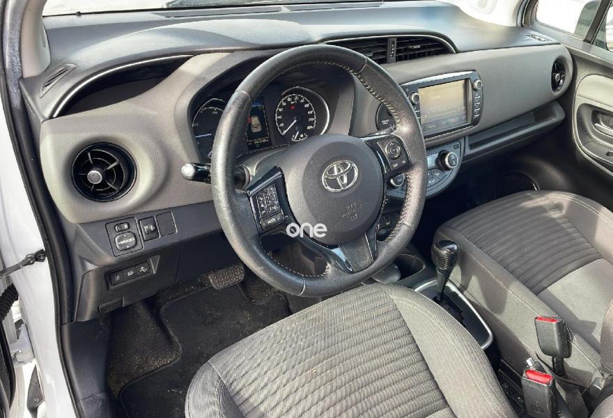 TOYOTA Yaris 2019