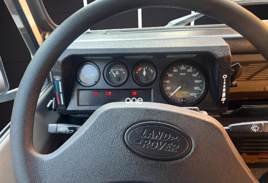 LAND ROVER Defender 1999