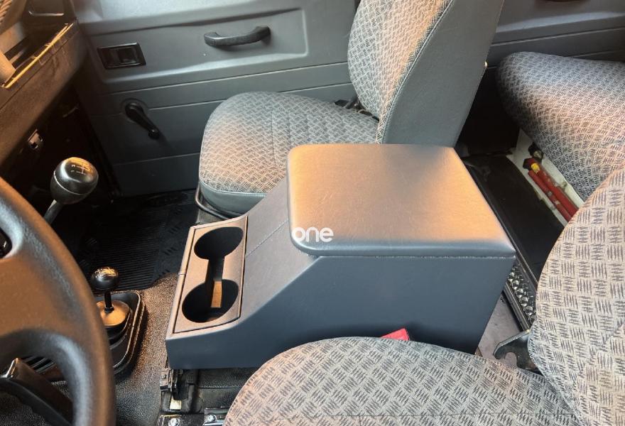 LAND ROVER Defender 1999