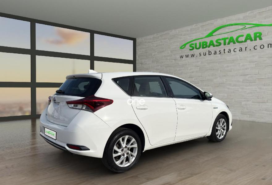 TOYOTA Auris 2018