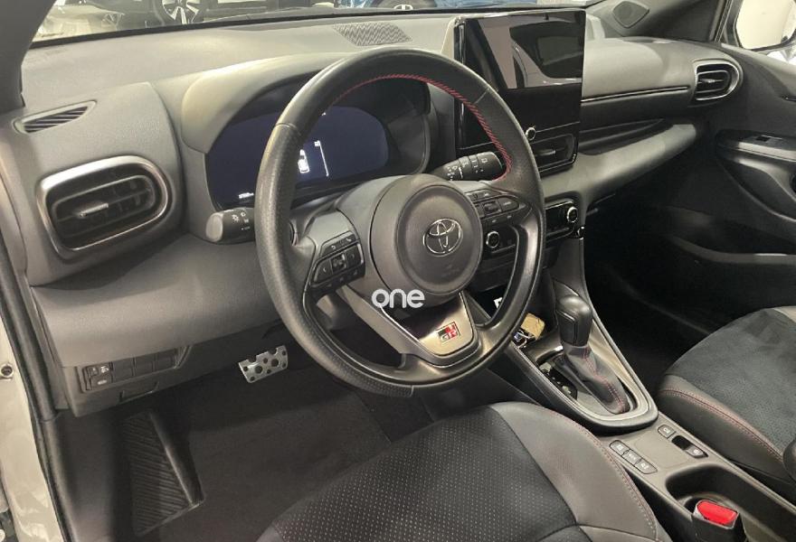 TOYOTA Yaris 2024
