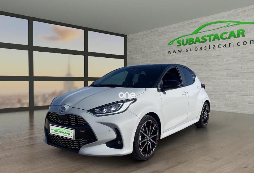 TOYOTA Yaris 2024