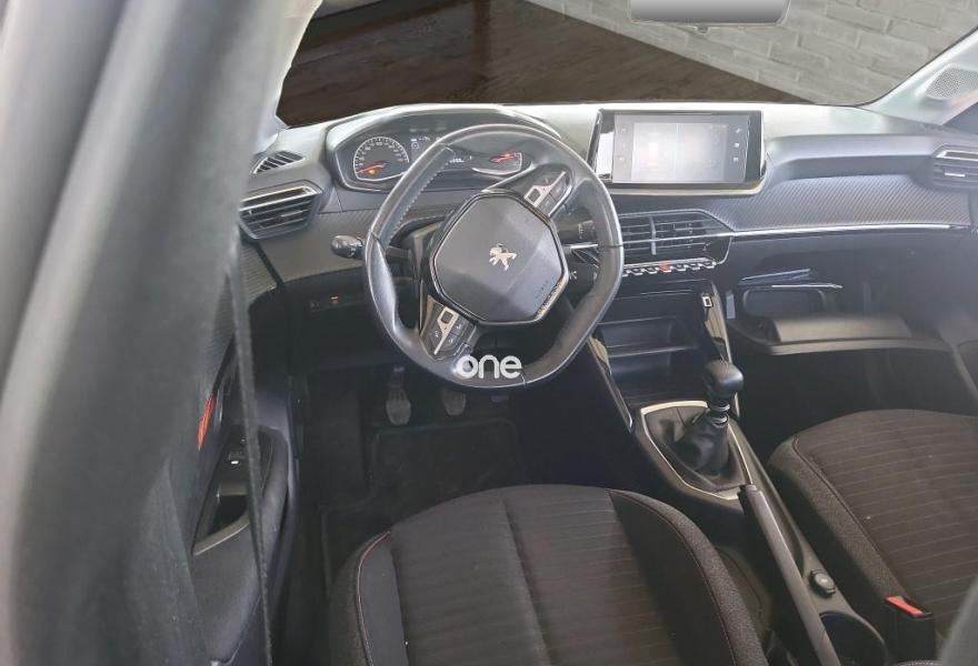 PEUGEOT 208 2021