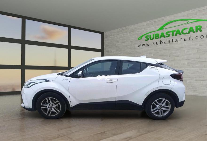 TOYOTA C-HR 2021