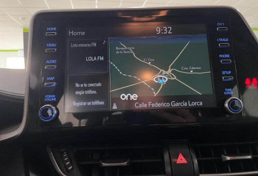TOYOTA C-HR 2021