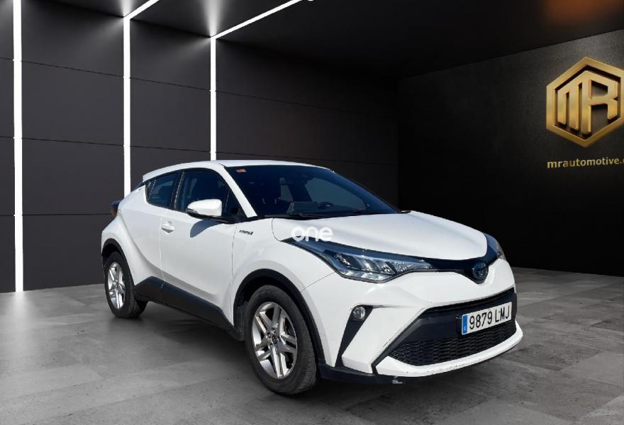 TOYOTA C-HR 2021