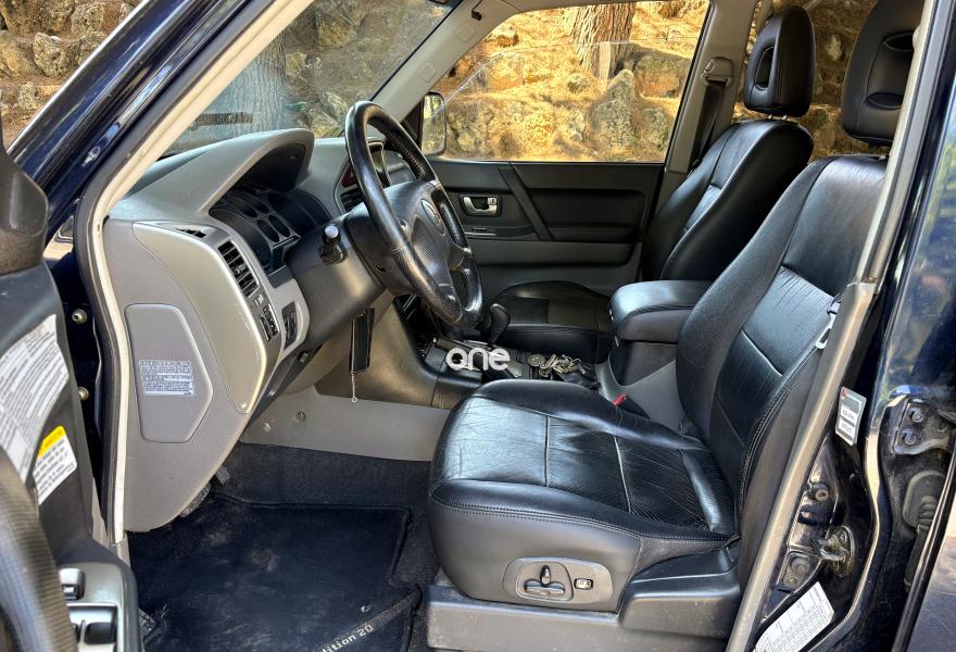 MITSUBISHI Montero 2005