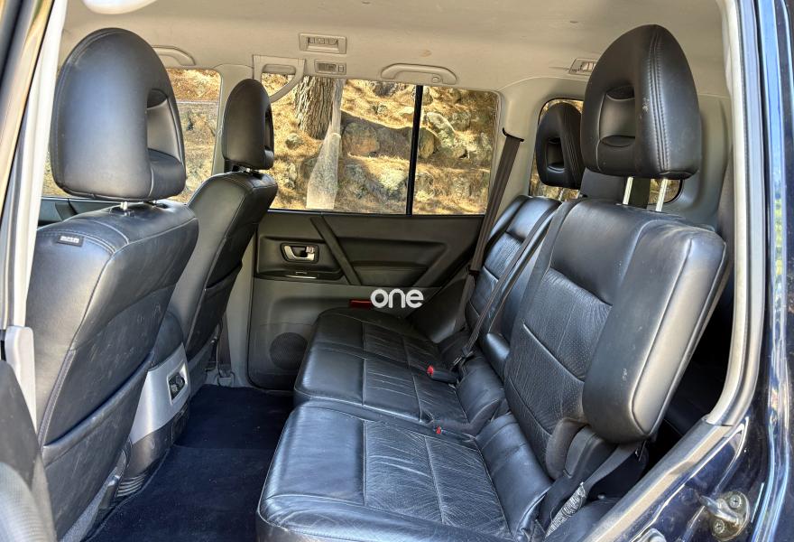 MITSUBISHI Montero 2005