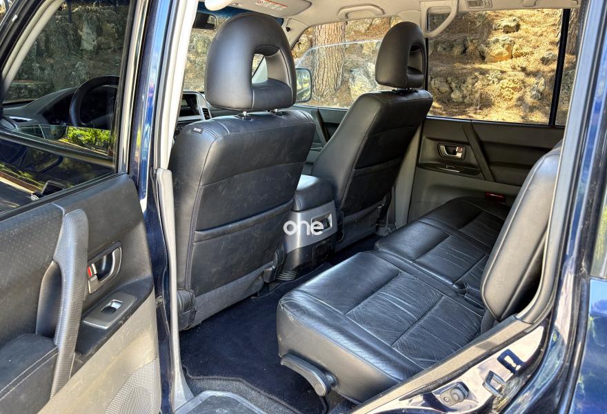 MITSUBISHI Montero 2005