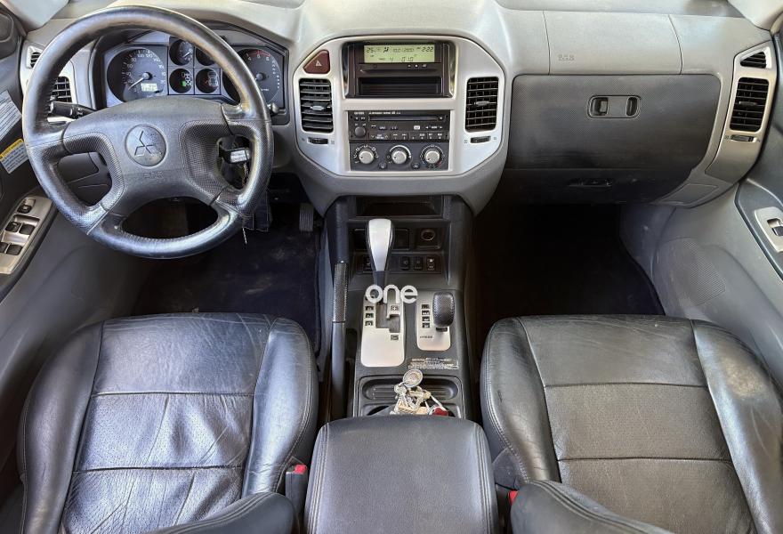 MITSUBISHI Montero 2005