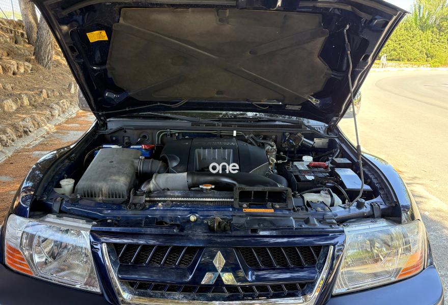 MITSUBISHI Montero 2005