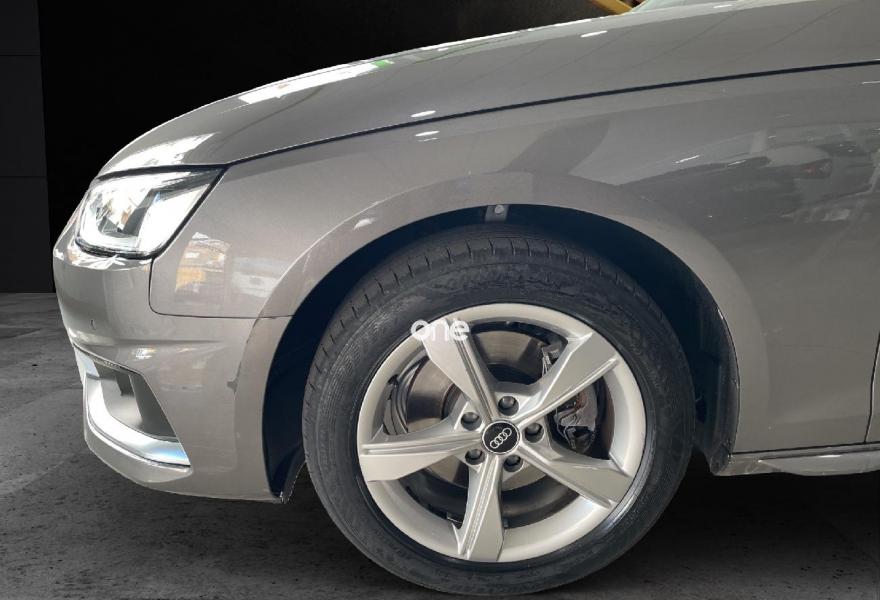 AUDI A4 2021