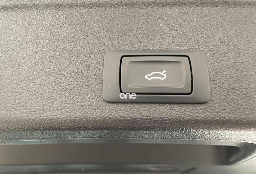 AUDI A4 2021