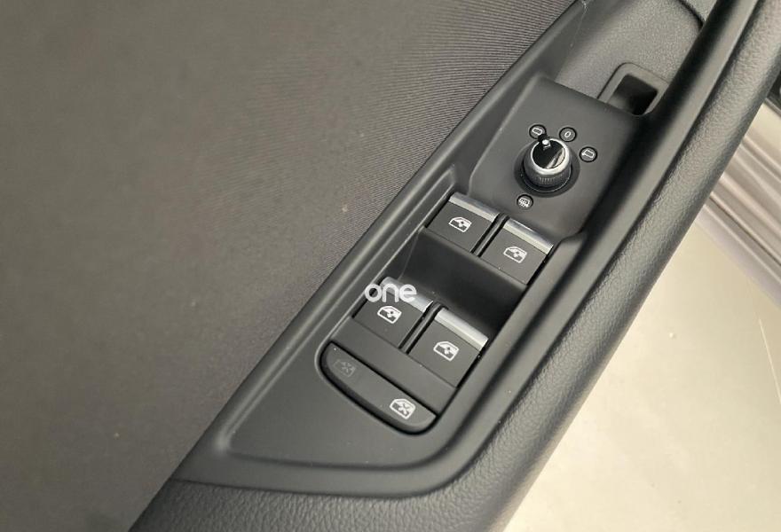 AUDI A4 2021