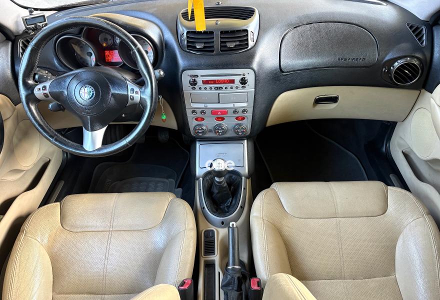 ALFA ROMEO GT 2006