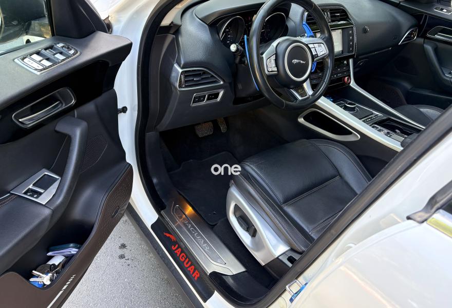 JAGUAR F-Pace 2017