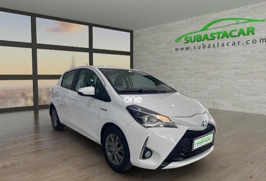TOYOTA Yaris 2019