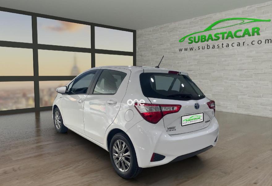 TOYOTA Yaris 2019