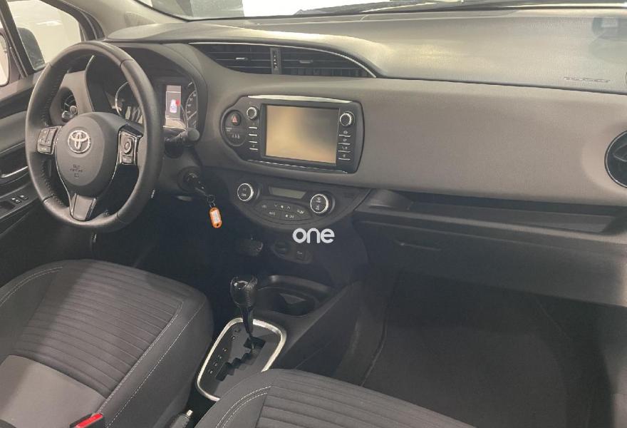 TOYOTA Yaris 2019
