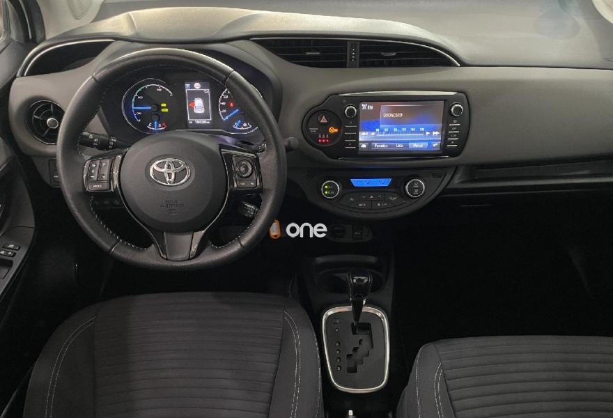 TOYOTA Yaris 2019