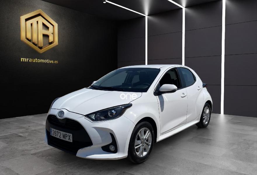 TOYOTA Yaris 2024
