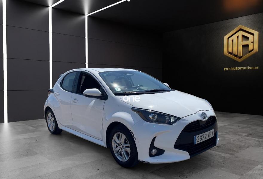 TOYOTA Yaris 2024