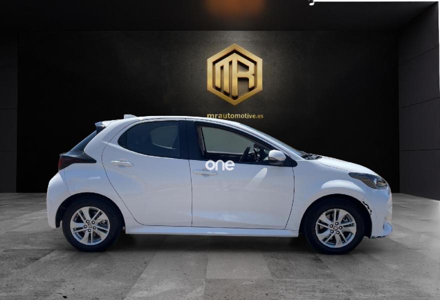 TOYOTA Yaris 2024