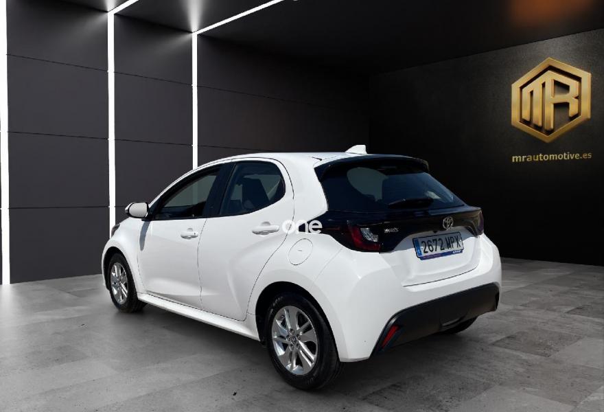 TOYOTA Yaris 2024
