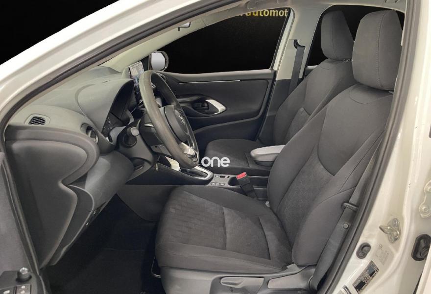 TOYOTA Yaris 2024