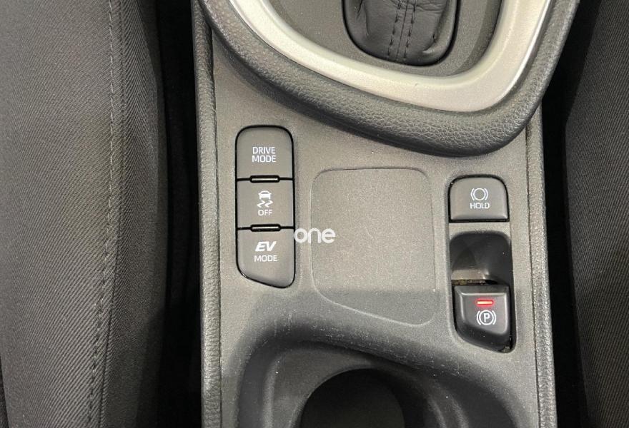 TOYOTA Yaris 2024