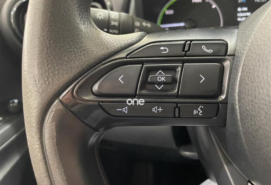 TOYOTA Yaris 2024
